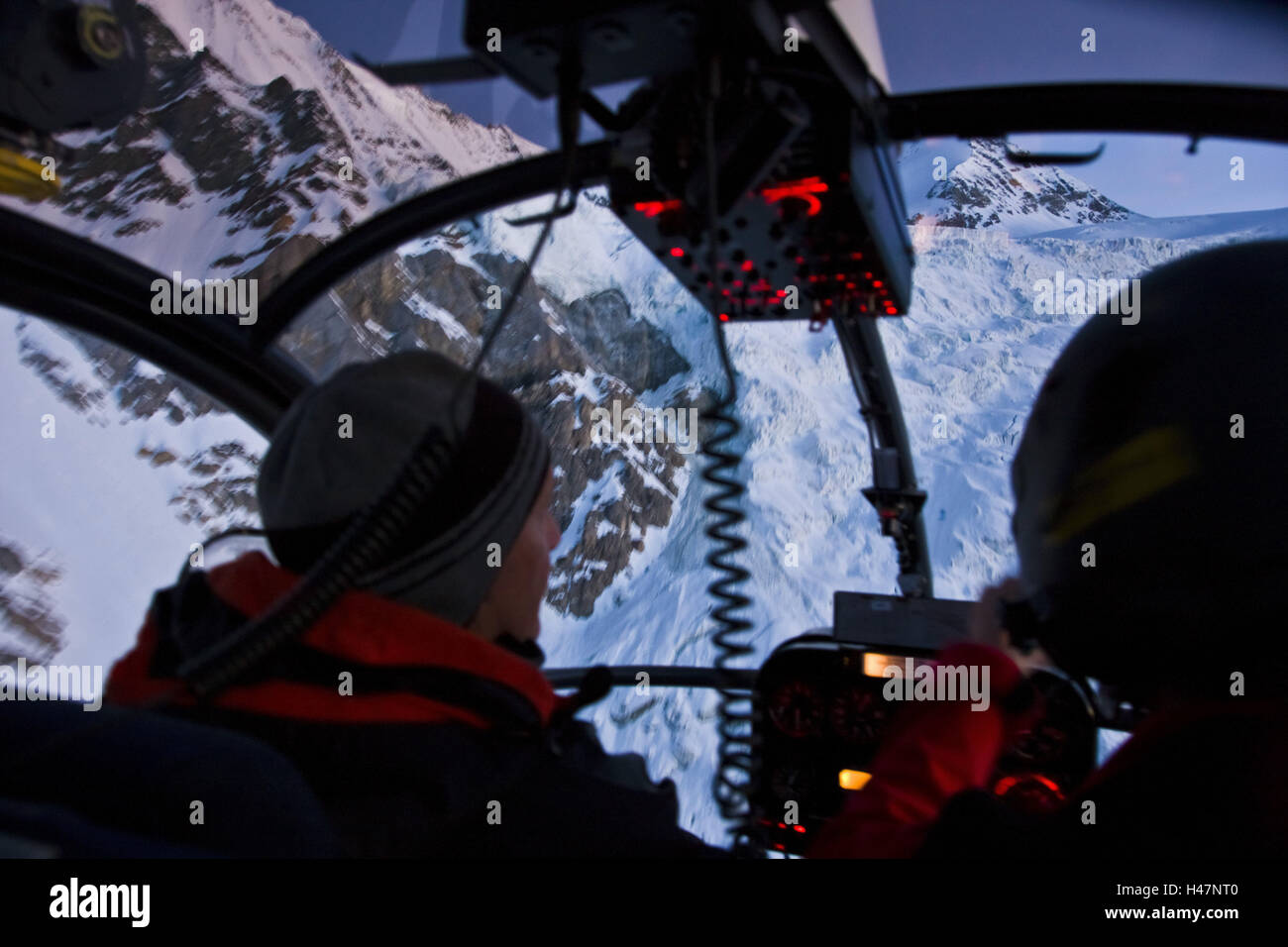 Helicopter Mountain Switzerland Stockfotos und -bilder Kaufen - Alamy