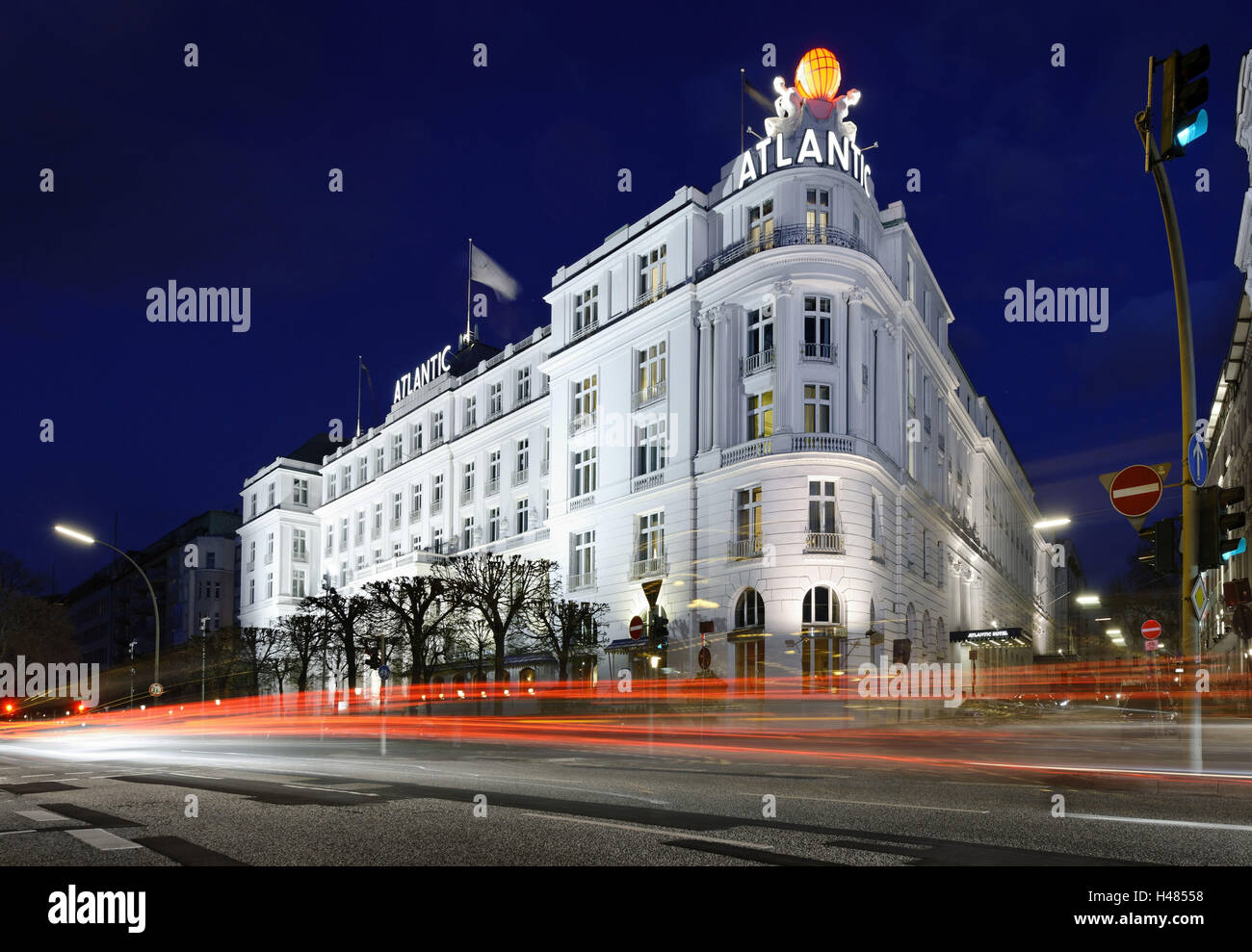 Prächtige Fassade des Grandhotel Atlantic, St. Georg, Hamburg, Deutschland Stockfoto