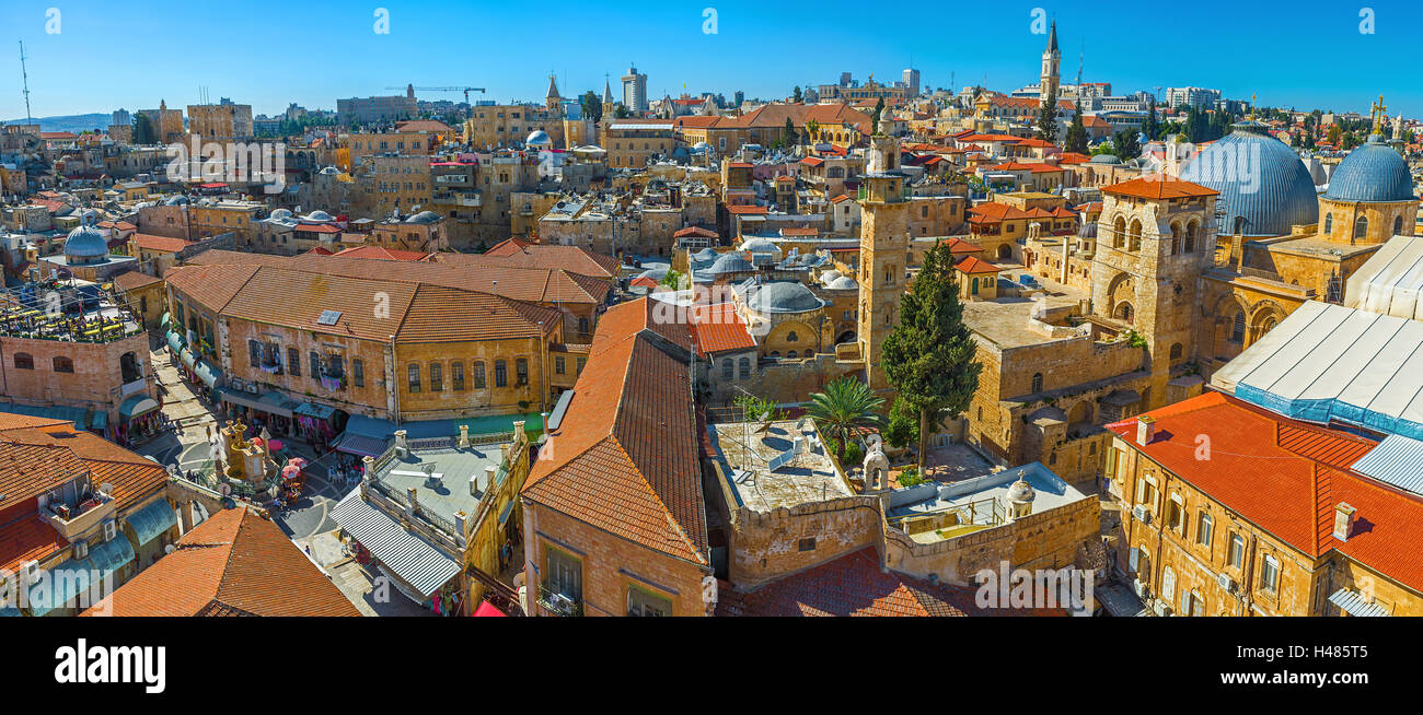 Panorama der wichtigsten Sehenswürdigkeiten von Christian Quarter - die Kirche des Heiligen Grabes und die malerischen Muristan Square, Jerusalem Stockfoto