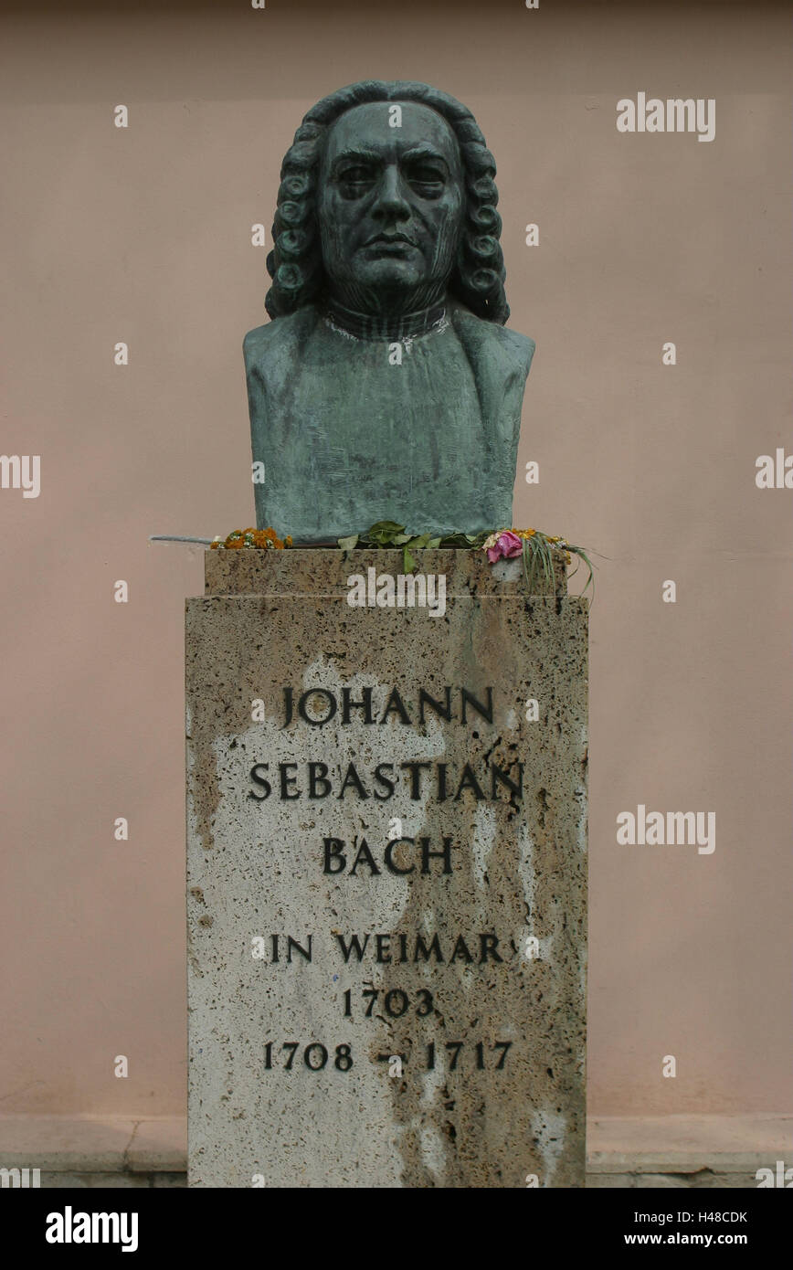Deutschland, Thüringen, Weimar, Bach-Denkmal, Kulturstadt, Säule, Büste, Bronzebüste, Komponist, Erinnerung, Denkmal, Sehenswürdigkeit, Stockfoto Deutschland, Thüringen, Weimar, Bach-Denkmal, Kulturstadt, Säule, Büste, Bronzebüste, Komponist, Erinnerung, Denkmal, Sehenswürdigkeit, Stockfoto