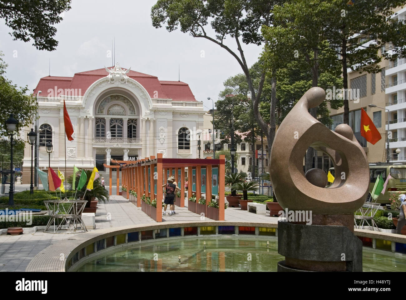 Vietnam, Ho Chi Minh City, Opernhaus, Stadttheater, Brunnen, Stockfoto