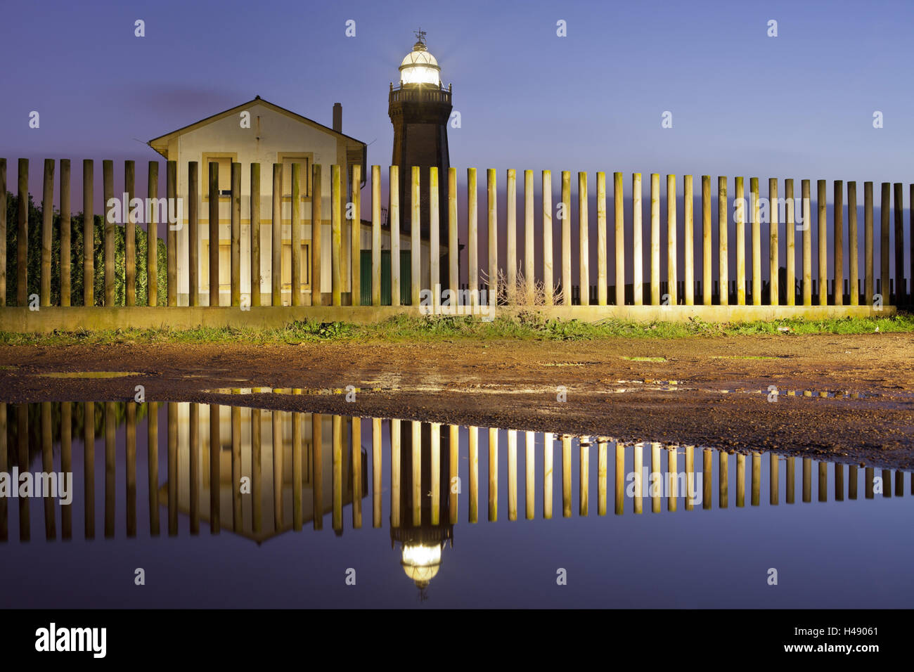 Leuchtturm von Avilés, Golf von Biskaya, Asturien, Spanien Stockfoto