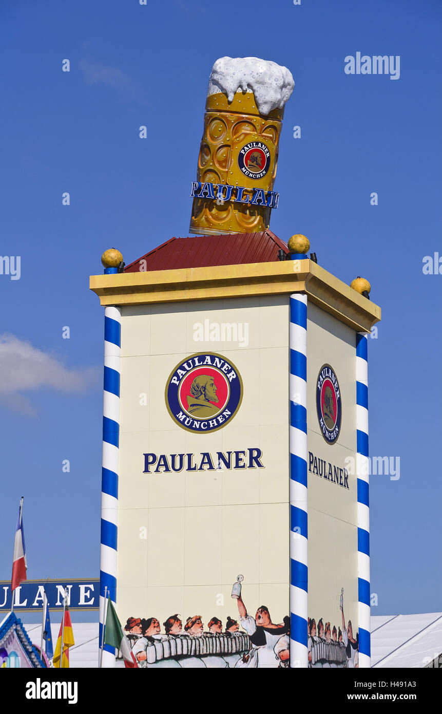 Deutschland, Bayern, München, Theresienwiese, Oktober fest, Paulaner fest Zelt, Pylon, mittlere close-up Werbung, Stockfoto