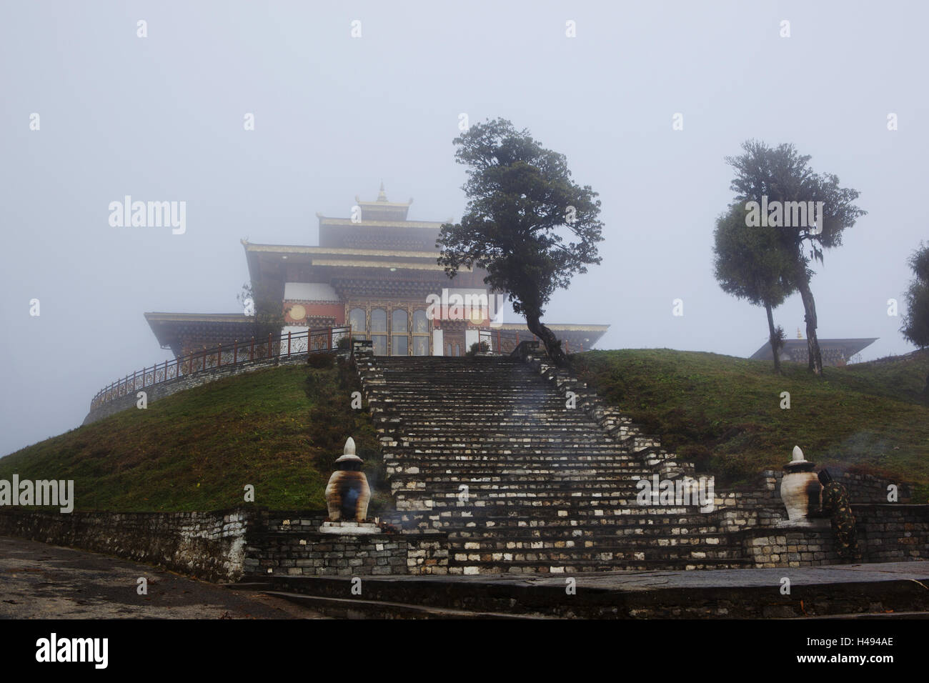 Königreich Bhutan National Memorial Chorten, Denkmal, Nebel, Stockfoto