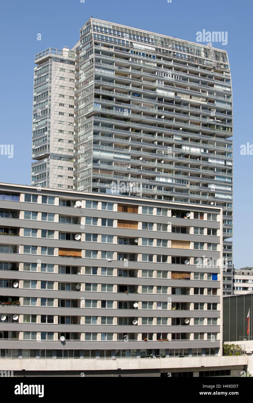 Österreich, Wien, Danube City, Mischek Tower, Hinterhaus ist eines Wohnhauses in der 22. Wiener Gemeindebezirk Danube Stadt, Stockfoto