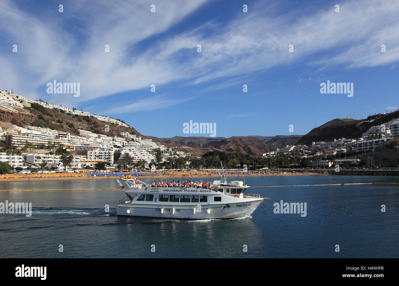 Kanarische Inseln, Puerto Rico, Korn-Canaria, Schiff, Tourist, Querformat, Hotel, Spanien, Landschaft, Mensch, Berg, Meer, Wasser, Stockfoto