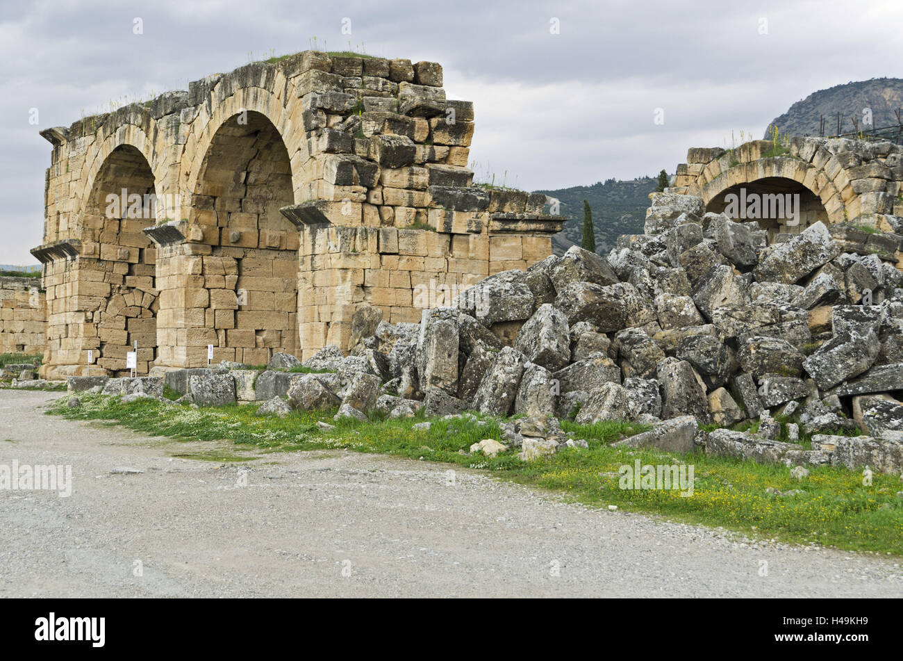 Türkei, Westanatolien, Provinz Denizli, Pamukkale, Hierapolis, Ruine Standort, Archäologie, Ausgrabung, Ruine Standort, Kirche, antiken, römischen, Ruine, Stockfoto