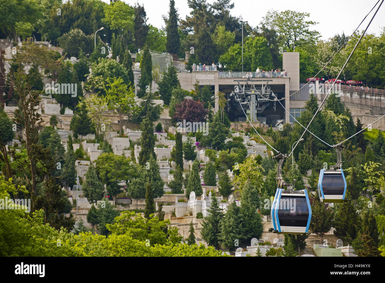 Türkei, Istanbul, Eyüp, Seilbahn über den Friedhof zum Pierre Loti Cafe, Stockfoto