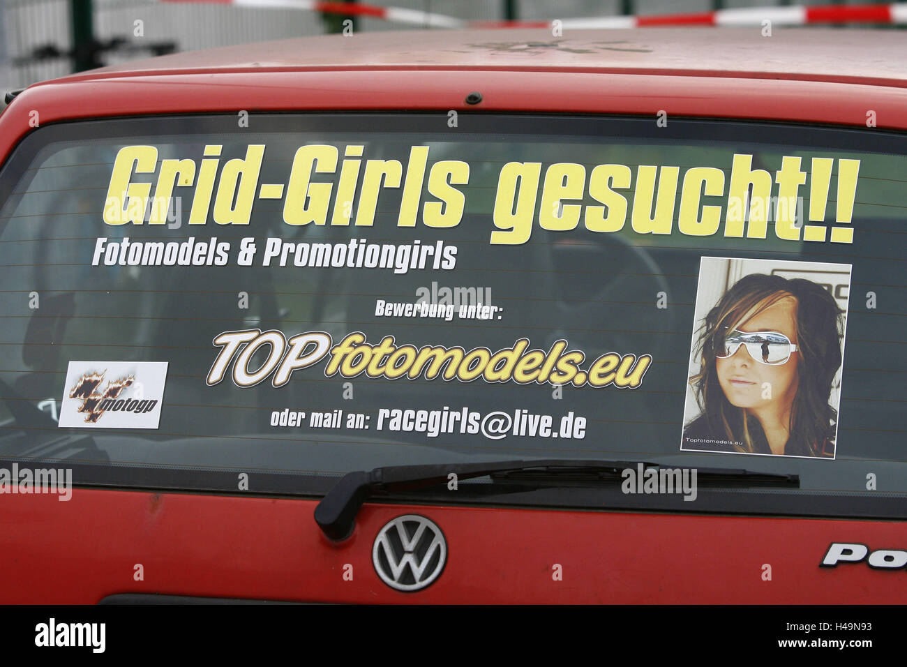 "Grid Girls in Anforderung" streicheln, Motorrad-Deutschland GP, Stockfoto