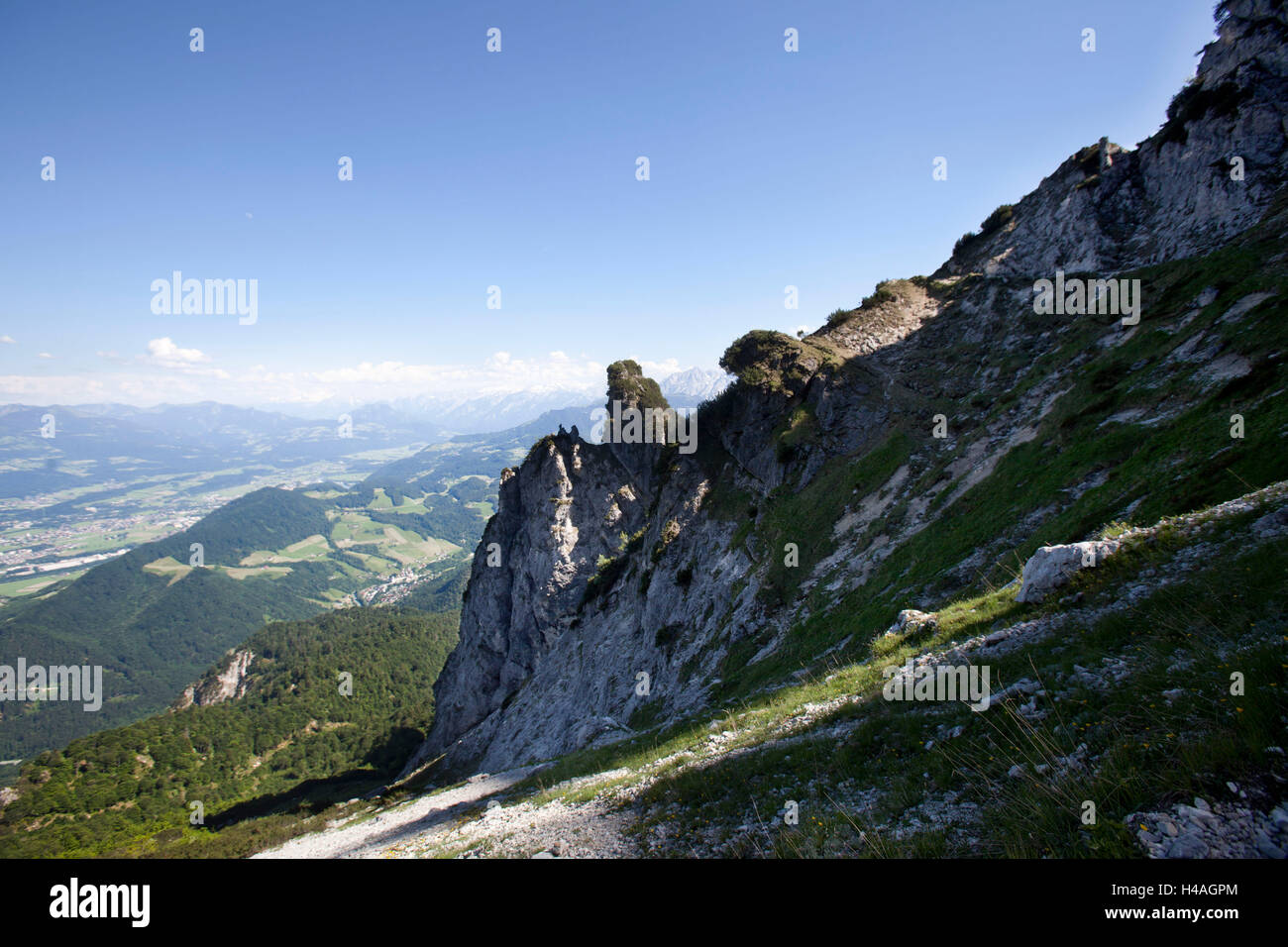 Blick vom Berg ins Tal Stockfoto