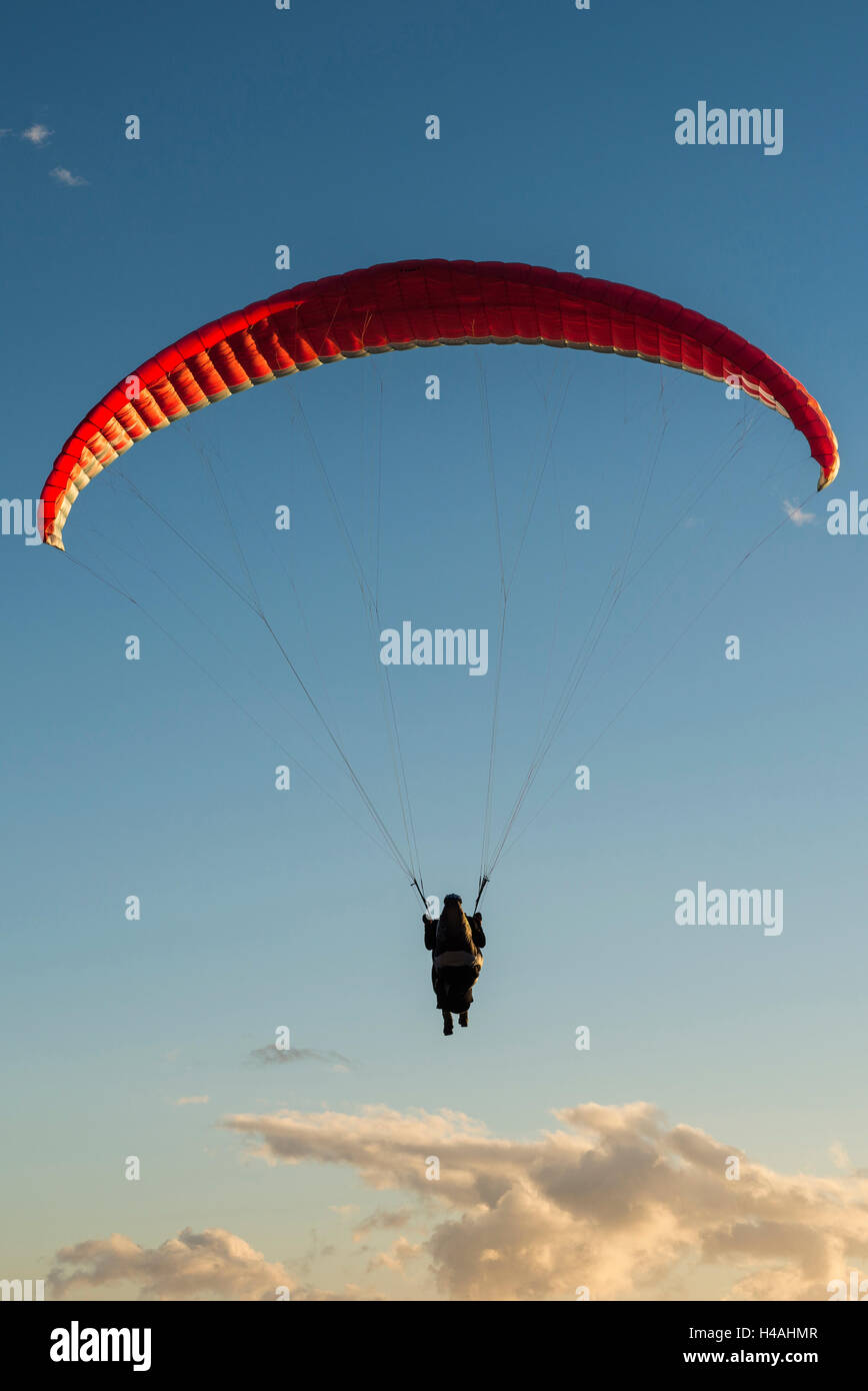 Gleitschirm, Teneriffa, La Caleta, Playa De La Enramada, Paragliding, Costa Adeje, Provinz Santa Cruz De Tenerife, Kanarische Inseln, Spanien Stockfoto