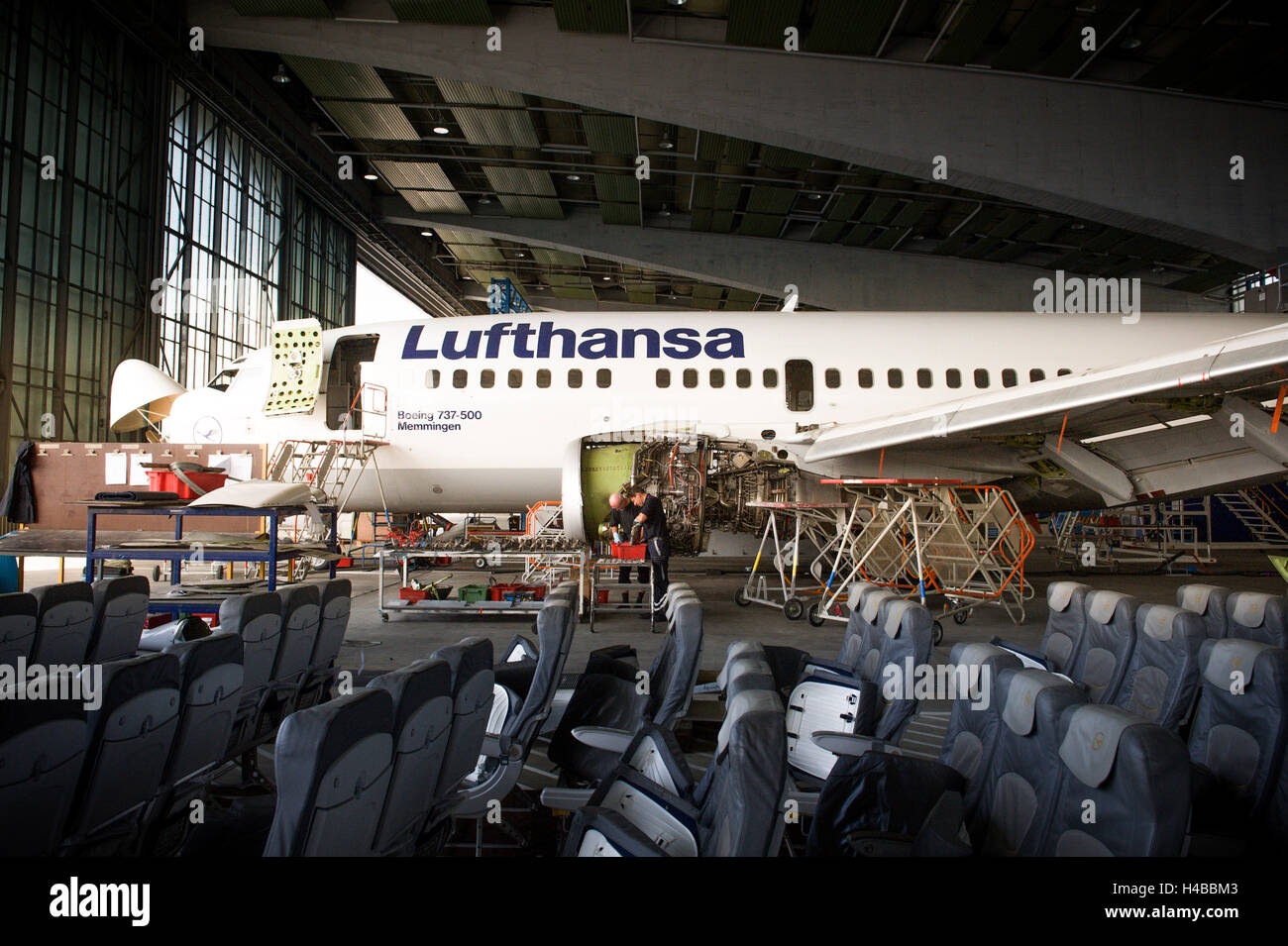Boeing 737, Lufthansa, Flugzeug, Wartung, Check Up, Service, hangar Stockfoto