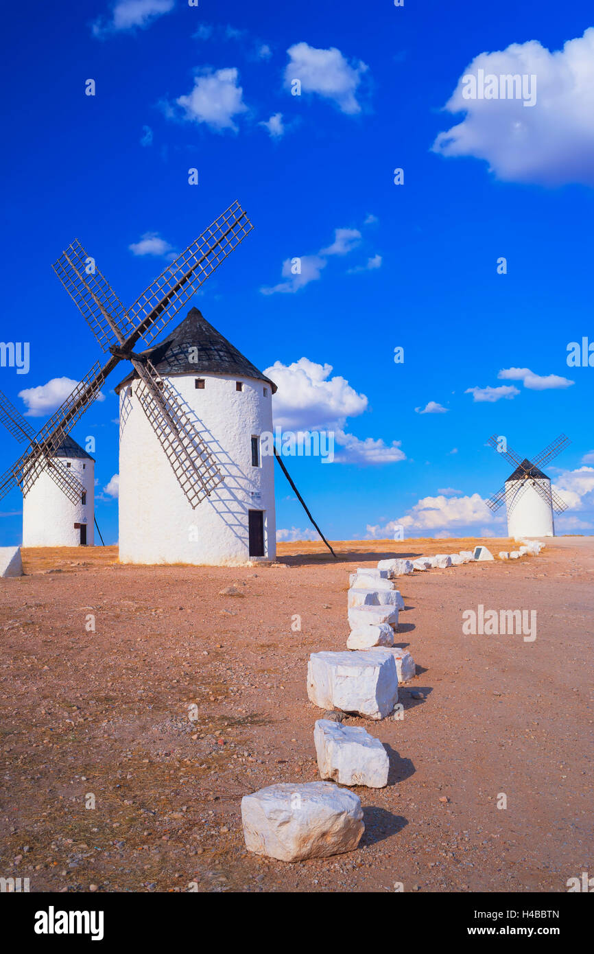 Windmühlen, Alcázar de San Juan, Ciudad Real Provinz Castilla - La Mancha, Spanien Stockfoto