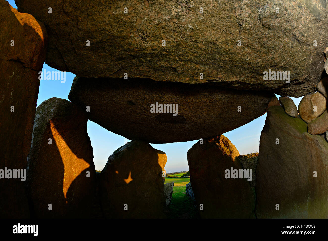 Dänemark, Insel M ° n, Sprove, in den Sprove dolmen Stockfoto