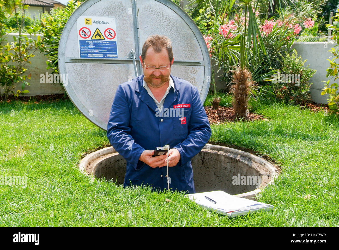 Gastank Im Garten Verstecken