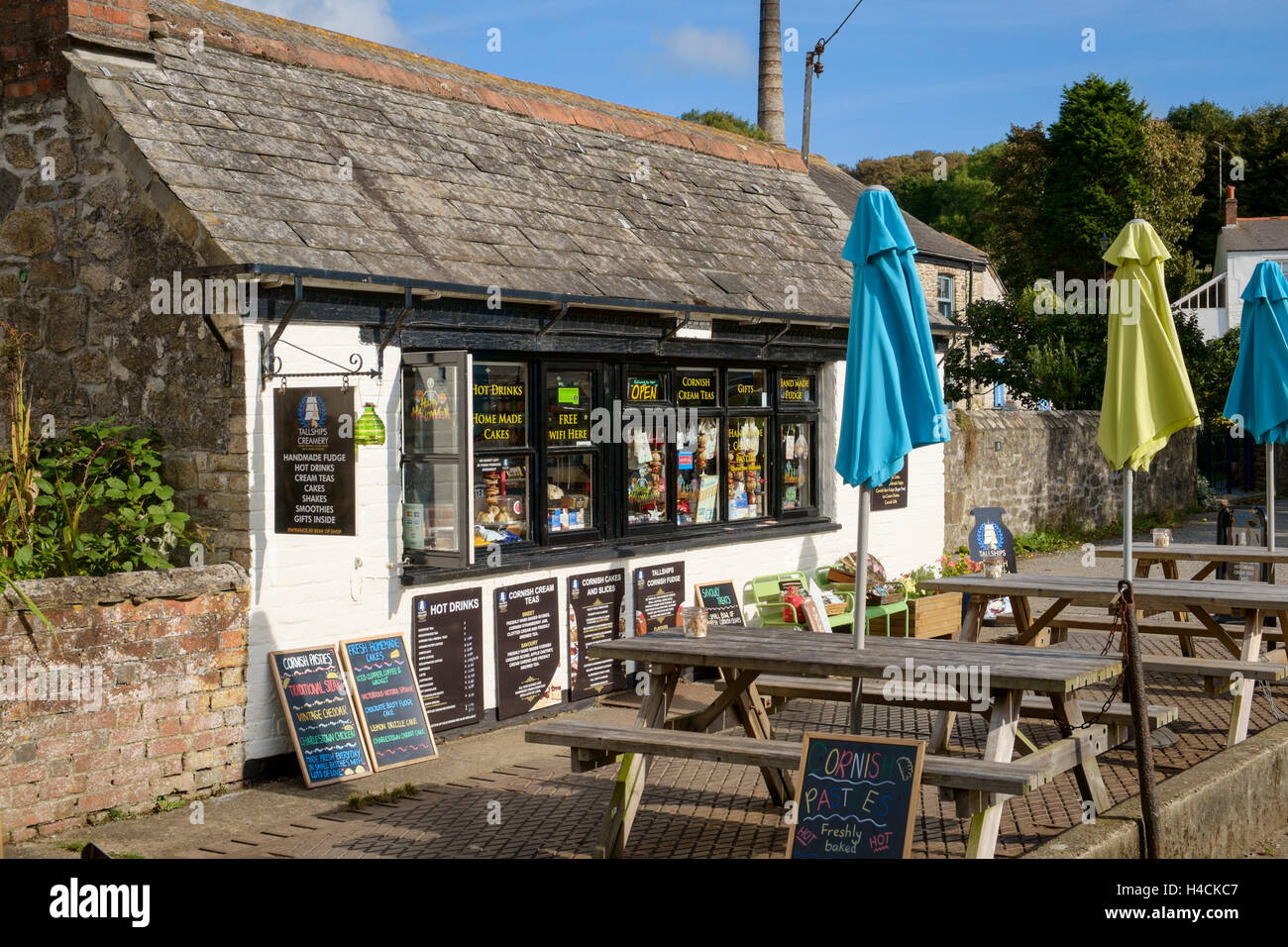 Alte Brückenwaage Gebäude jetzt einen Kaffee und Tee Shop, Charlestown, Cornwall, England, Großbritannien Stockfoto