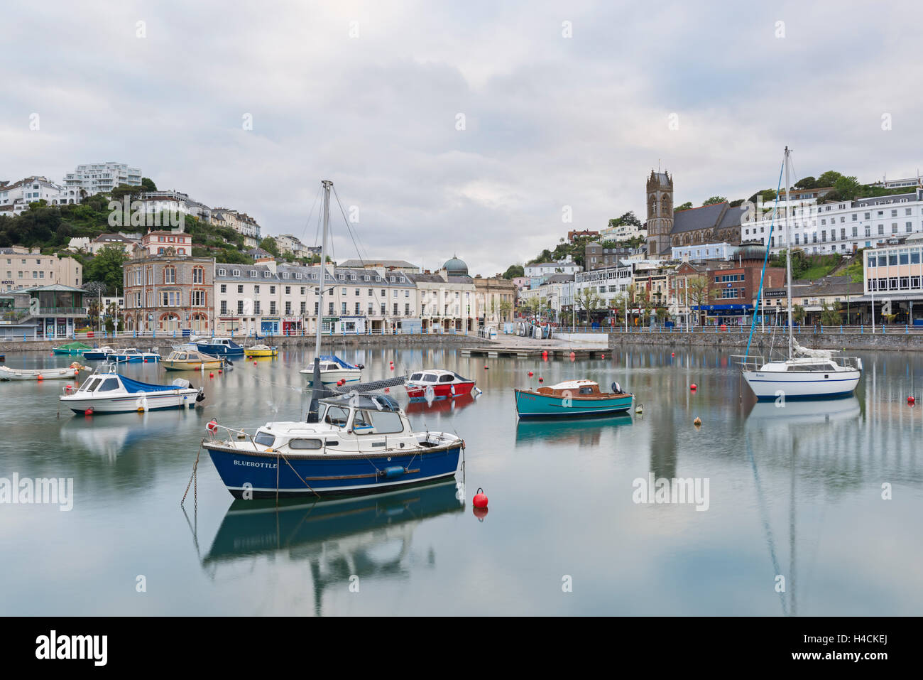 Boote vertäut im Hafen von Torquay, South Devon, England. Stockfoto