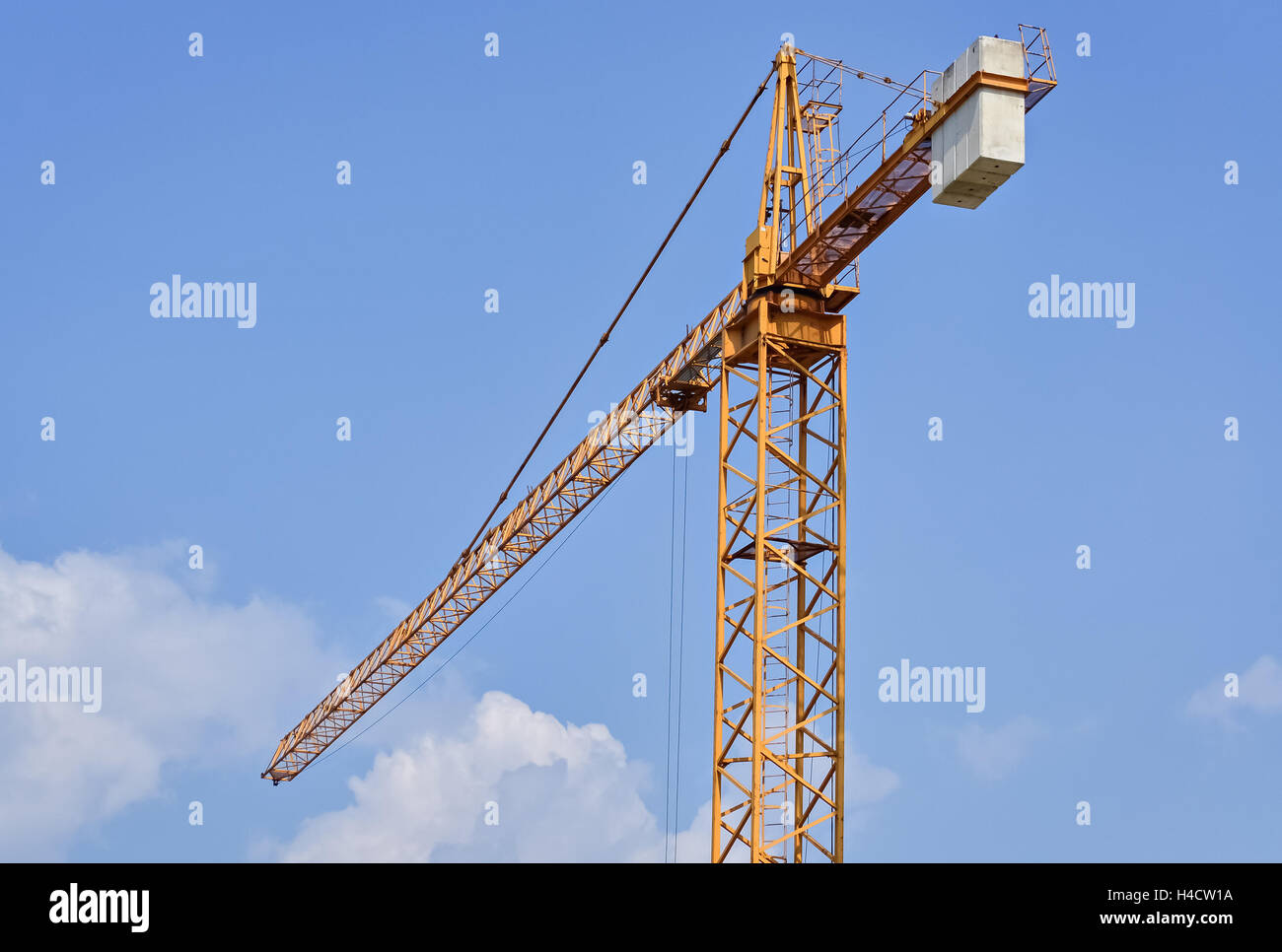 Detail einer Baustelle mit Kran und den klaren Himmel Stockfoto