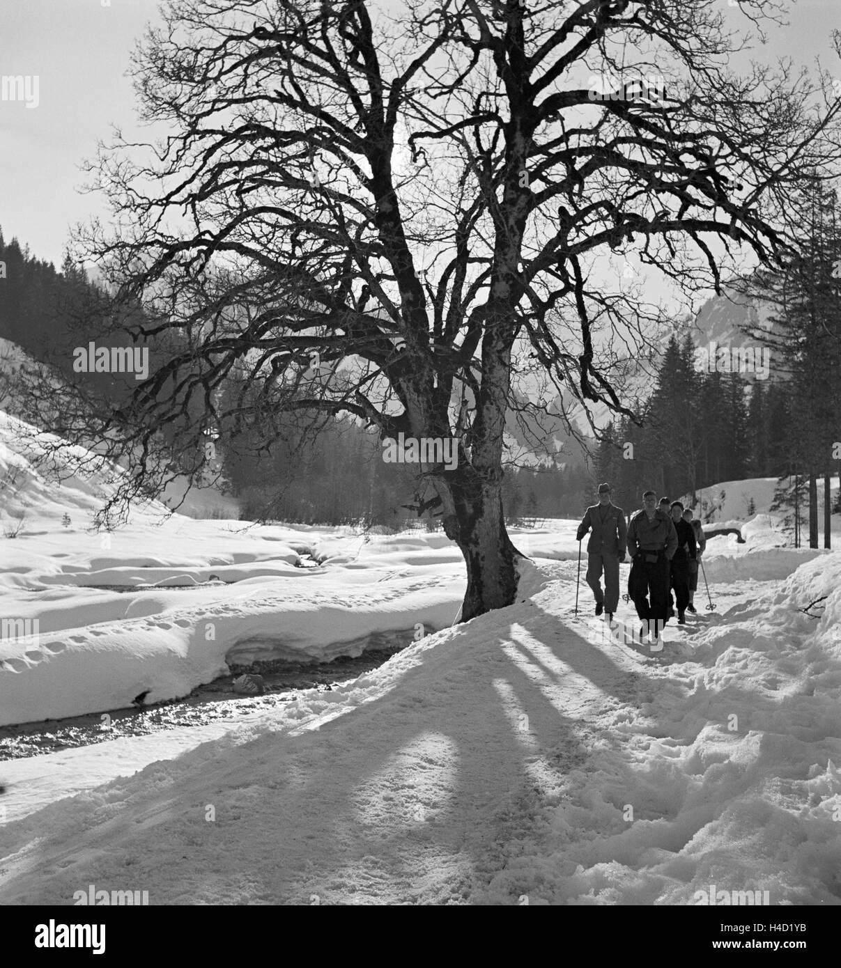 Ein Ausflug Nach Mittelberg in Österreich, 1930er Jahre Deutsches Reich. Eine Reise nach Mittelberg in Österreich, Deutschland der 1930er Jahre. Stockfoto