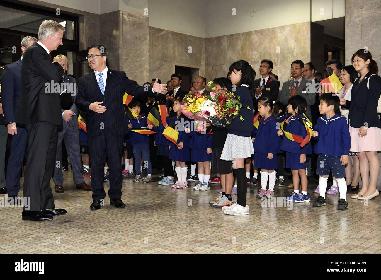König Philippe - Filip Belgien abgebildet bei einem Empfang anlässlich der Versand des 10. Millionen Autos der Verschiffung nach Belgien, an Tag vier eines Staatsbesuches in Japan von der belgischen Königshaus, Donnerstag, 13. Oktober 2016, in Nagoya, Japan. BELGA FOTO POOL FRED SIERAKOWSKI Stockfoto