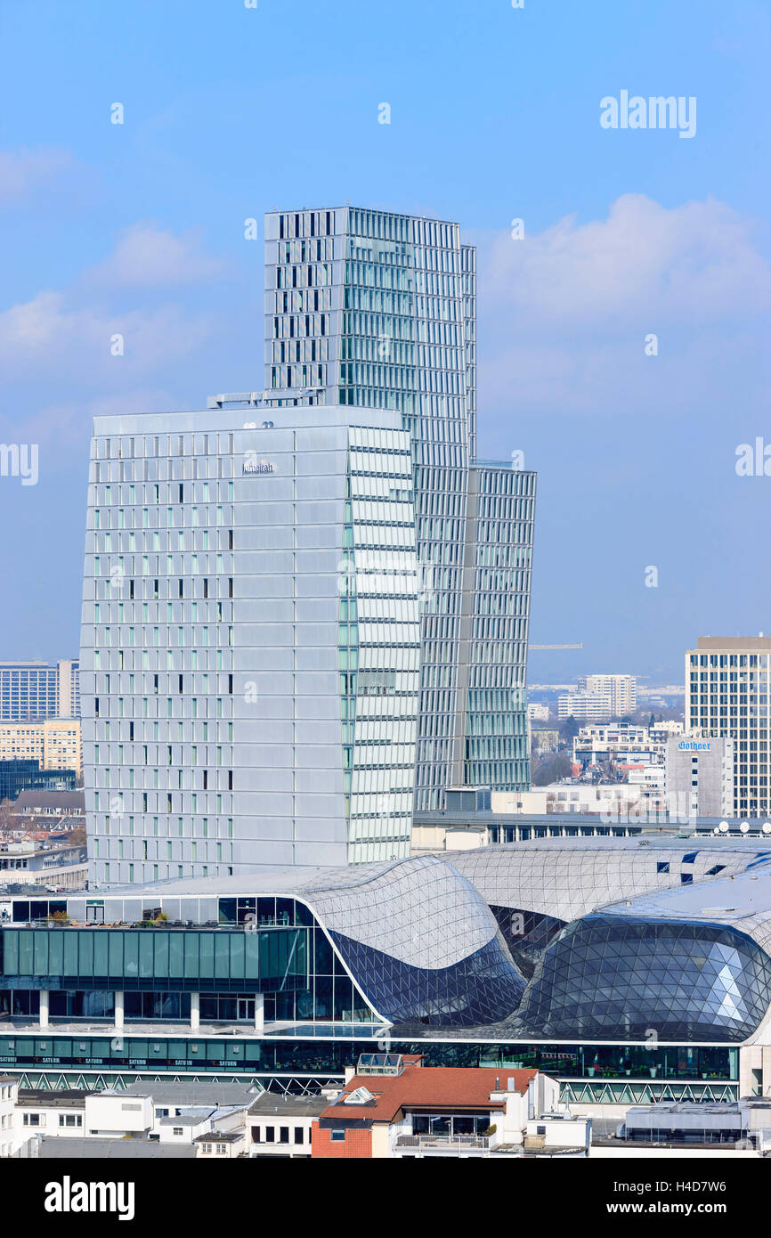 Europa, Deutschland, Hessen, Frankfurt, Innenstadt, Jumeirah Hotel und Nextower mit den typischen Dach Micron Zeil Stockfoto