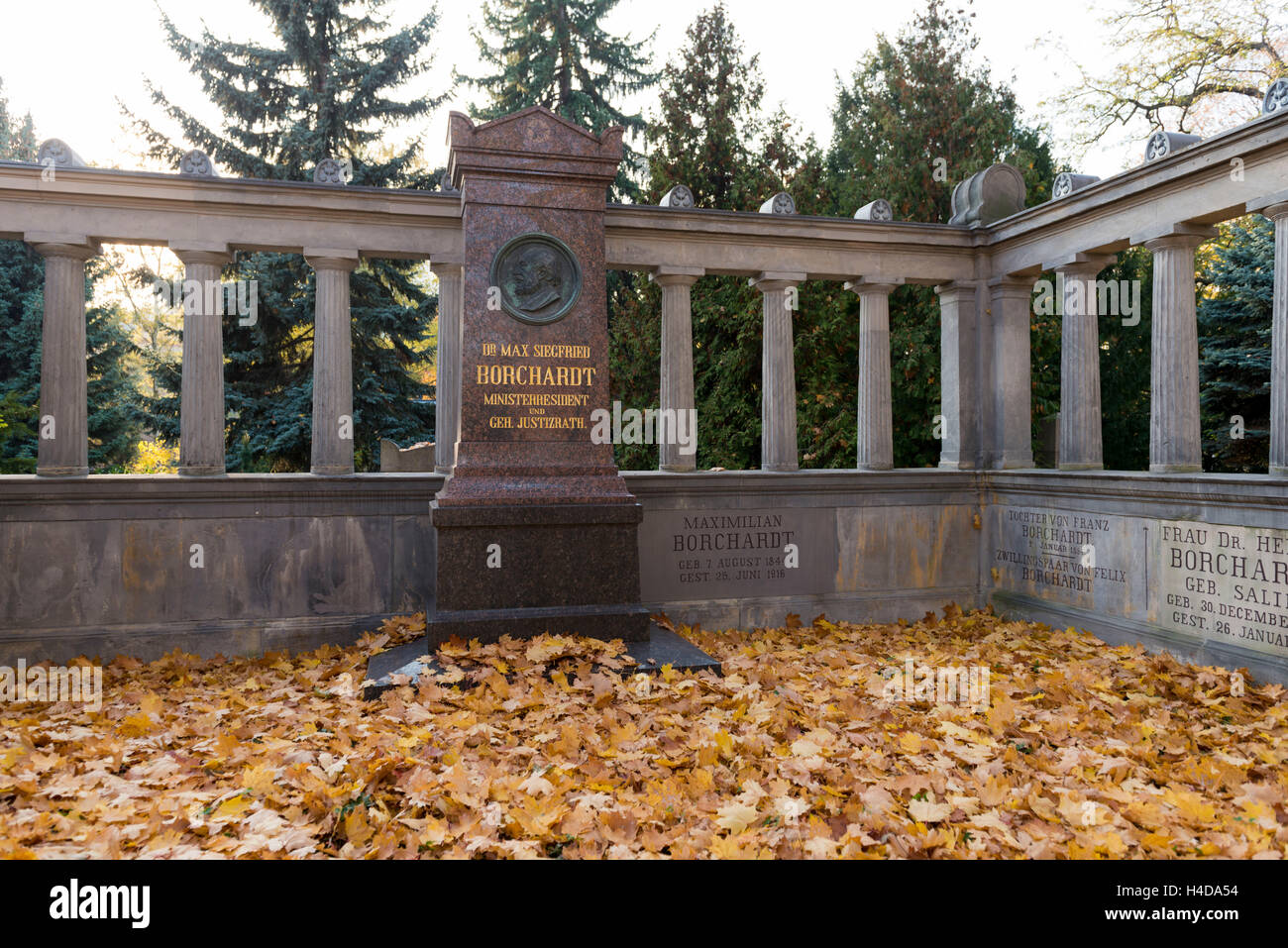 Deutschland, Berlin, Moses Maximilian Siegfried Borchardt liegt in einem unmarkierten Sarg im Keller, das größte Mausoleum der Friedhof der Dorotheenstädtischen und Friedrichswerderschen Gemeinden. Stockfoto