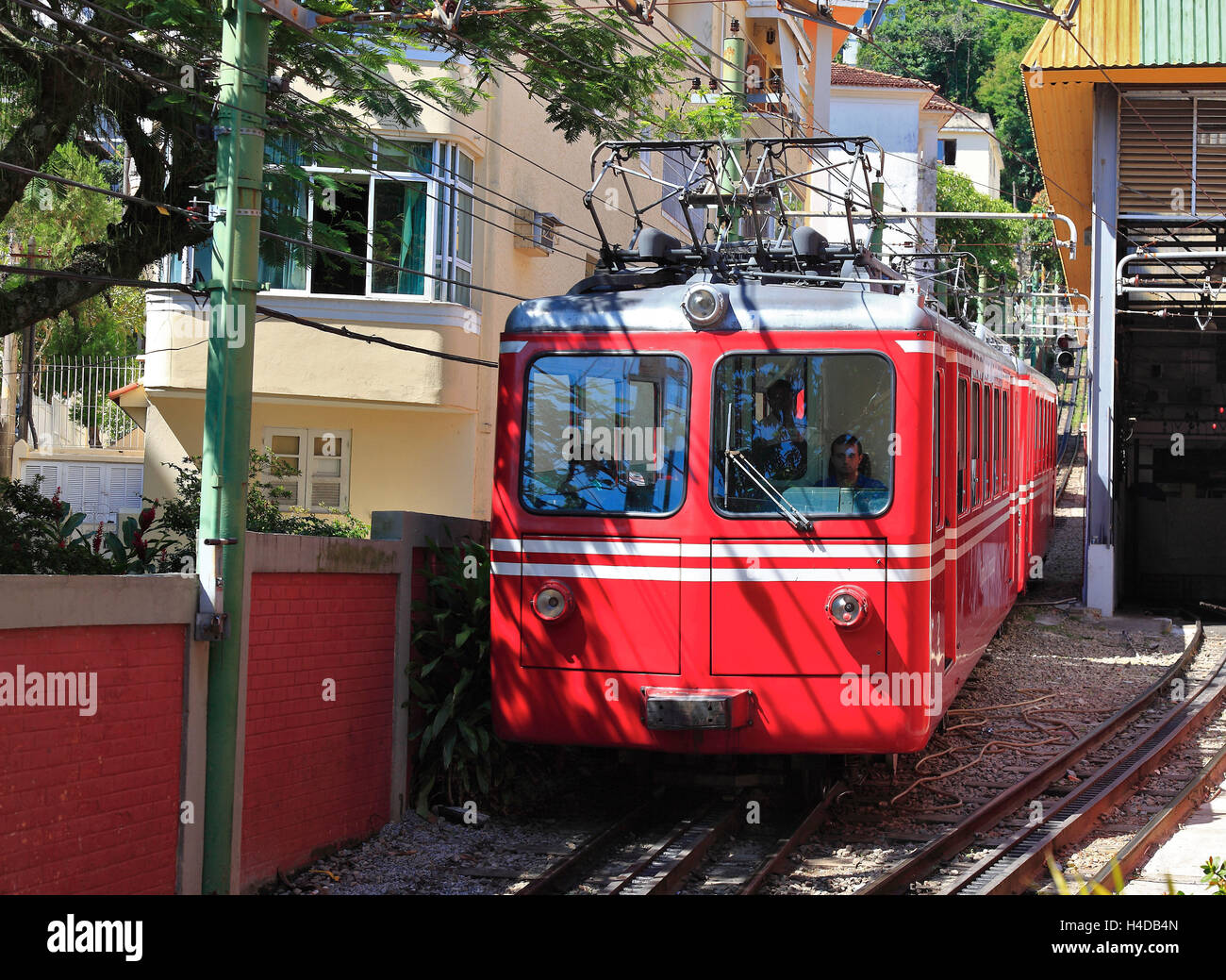 Die Corcovado Bergbahn auf den Corcovado, zu einem der Wahrzeichen Rio De Janeiro, Brasilien Stockfoto