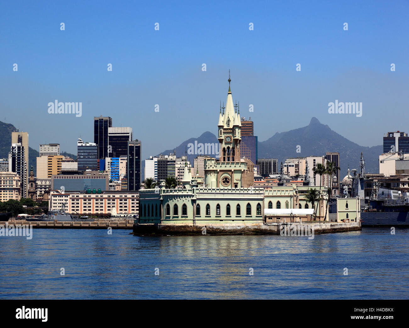 Blick auf den Teil der Stadt und den Hafen von Gloria, Rio De Janeiro, Brasilien Stockfoto