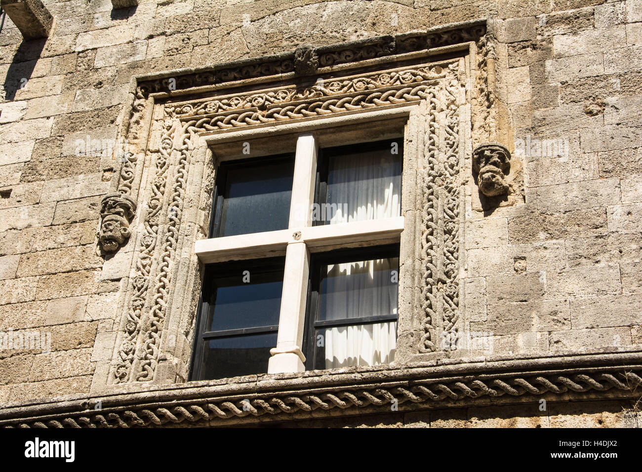 Rhodos, Ritterstrasse, Fenster in der "italienischen Unterkunft" Stockfoto