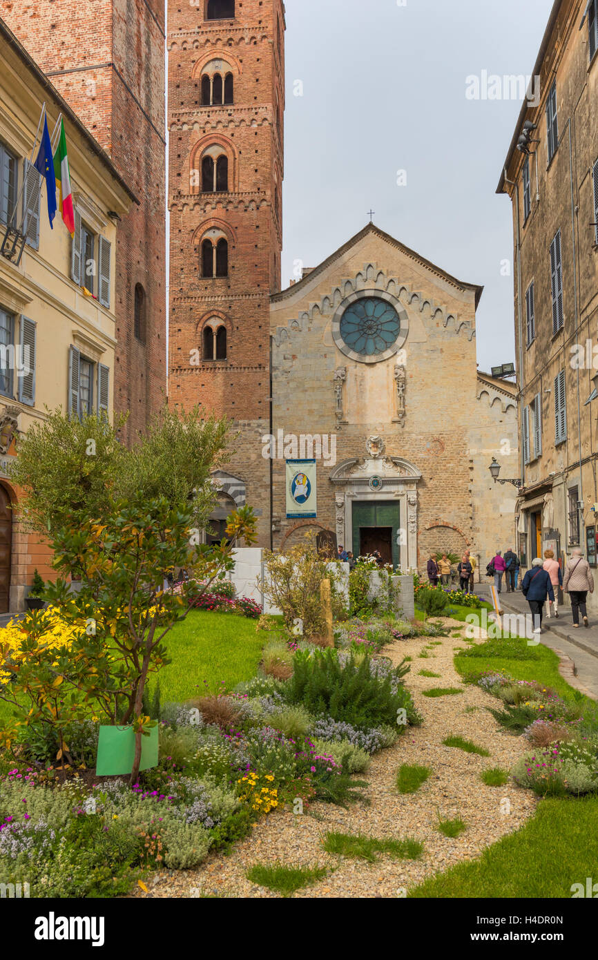 Albenga Kathedrale St. Michael, Albenga, Provinz von Savona, Ligurien, Italien Stockfoto