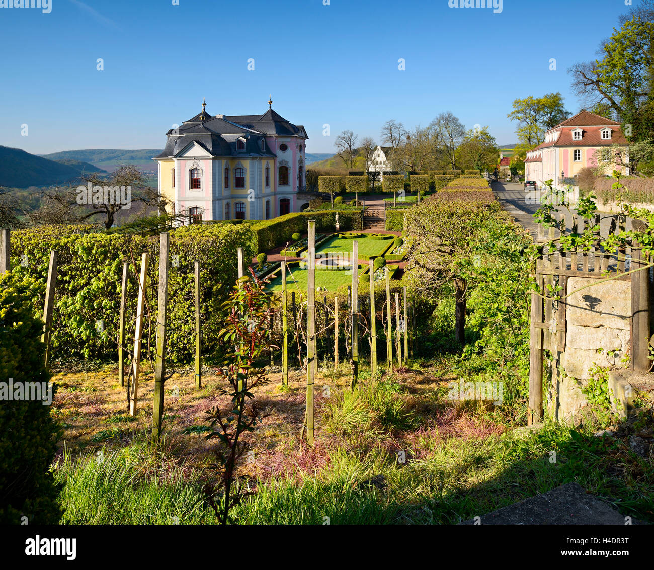 Deutschland, Thüringen, Dornburg-Camburg, spike Dorf-Steudnitz, die Dornburger Schlösser über dem Hall-Tal Stockfoto