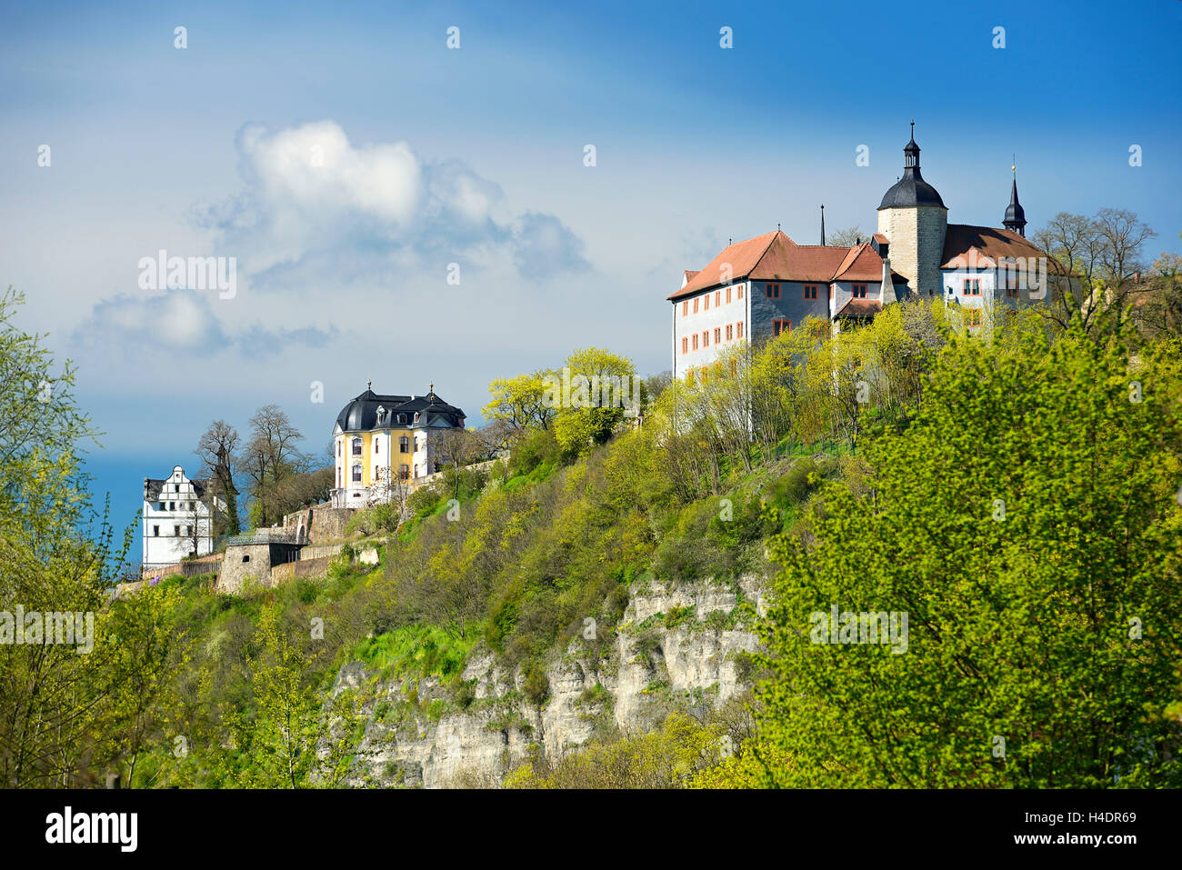 Dorndorf-Steudnitz, The Dornburg-Paläste - das Renaissance-Schloss, das Rokoko-Schloss und das alte Schloss - auf steilen Felsen über der Halle, Dornburg-Camburg, Thüringen, Deutschland Stockfoto