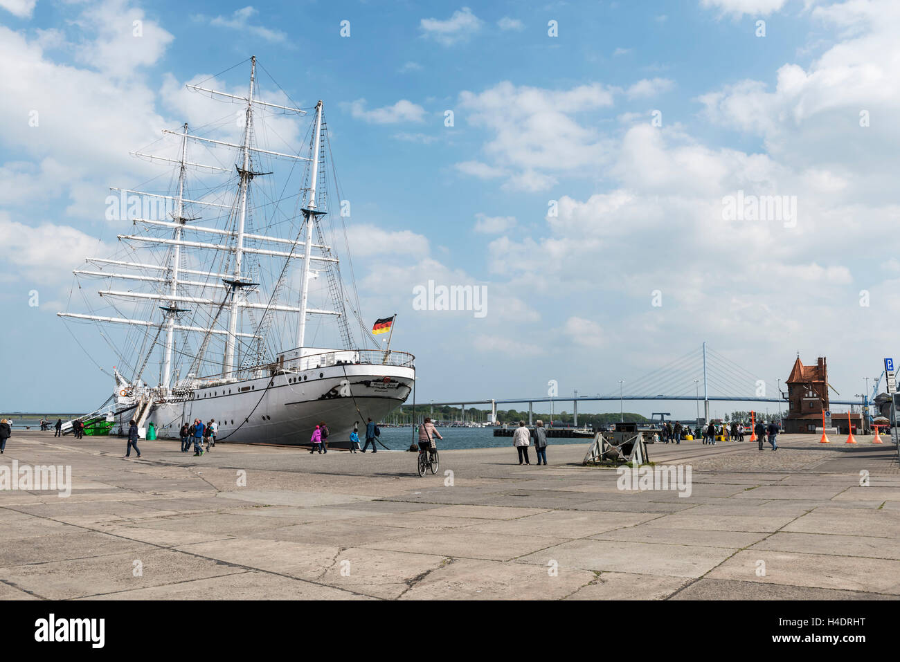 Stralsund, Mecklenburg-West Pomerania, Deutschland, Europa, rigging Schulschiff Gorch Fock im Hafen Stralsund, Stockfoto
