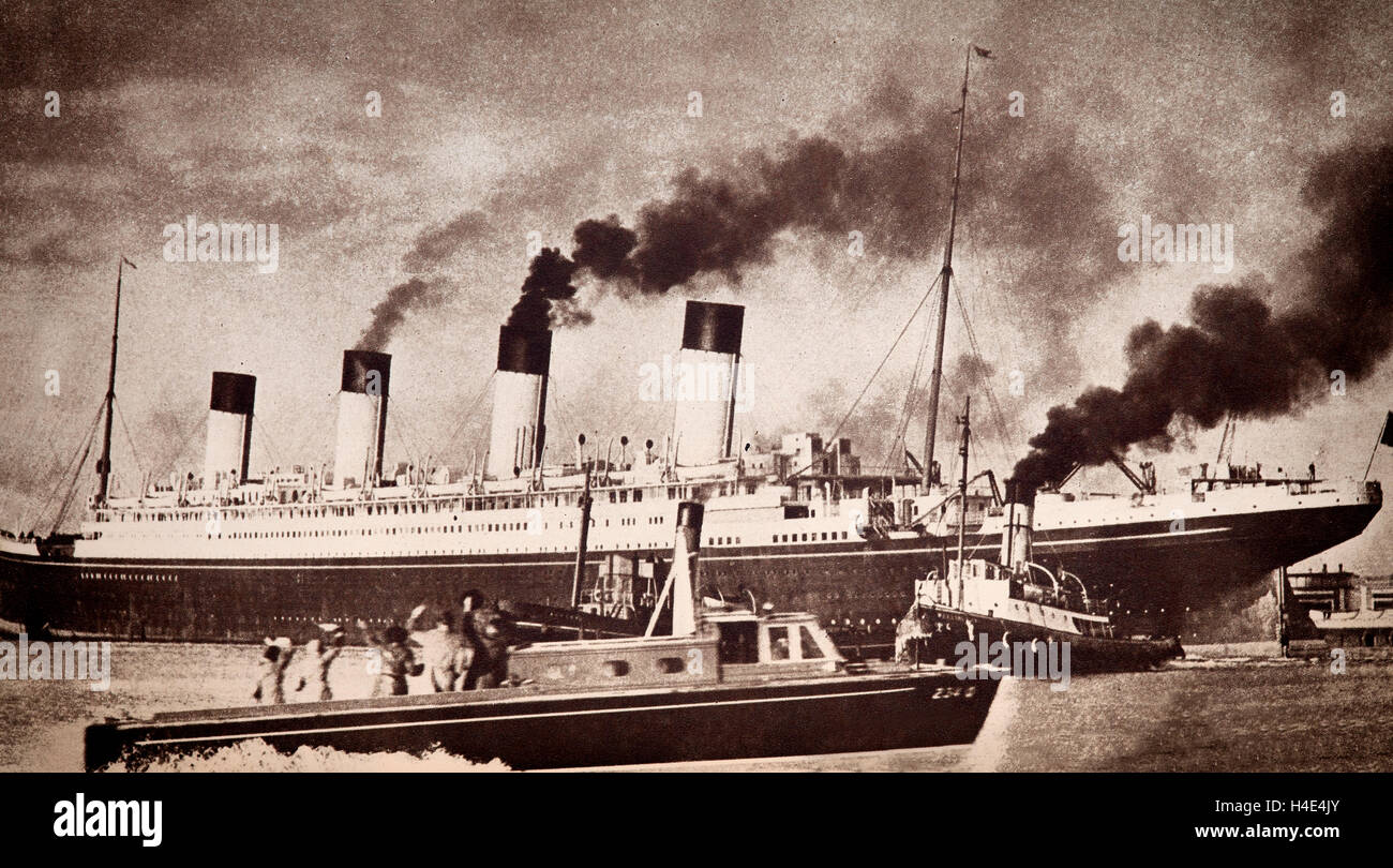 Die Einführung der RMS Olympic, ein transatlantic Ozeandampfer am 20. Oktober 1910. Es war das Typschiff der White Star Line Trio der Olympic-Klasse-Liner und Schwester der Titanic Schiff. Im Gegensatz zu ihrer jüngeren Schwester Schiffe, Olympia hatte eine lange Karriere, spanning 24 Jahre von 1911 bis 1935. Dazu gehörten Dienst als ein Truppentransporter während des ersten Weltkrieges, die ihr den Spitznamen "Alte zuverlässige" gewonnen. Stockfoto