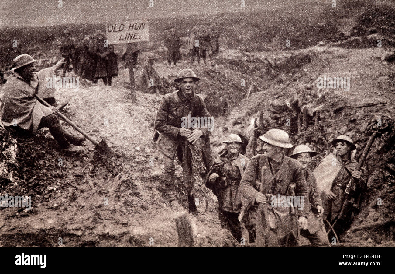 Britische Truppen, die Übernahme von Positionen in der Somme im Frühjahr 1917 von deutschen Truppen geräumt. Stockfoto