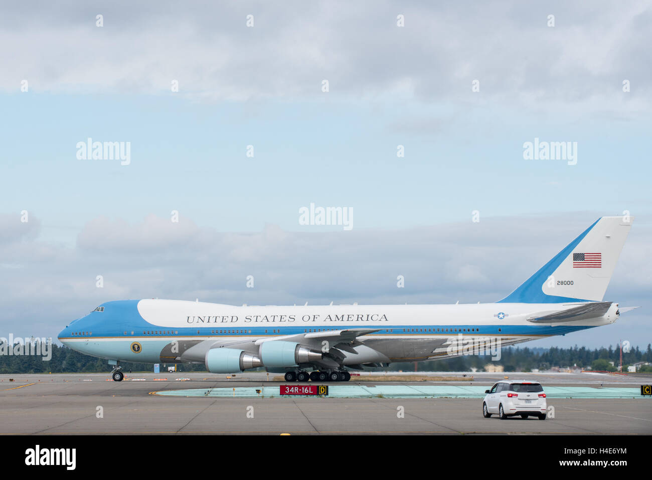 Air Force One warten auf US-Präsident Barack Obama am SeaTac Flughafen in Seattle, WA 25. Juni 2016 Stockfoto