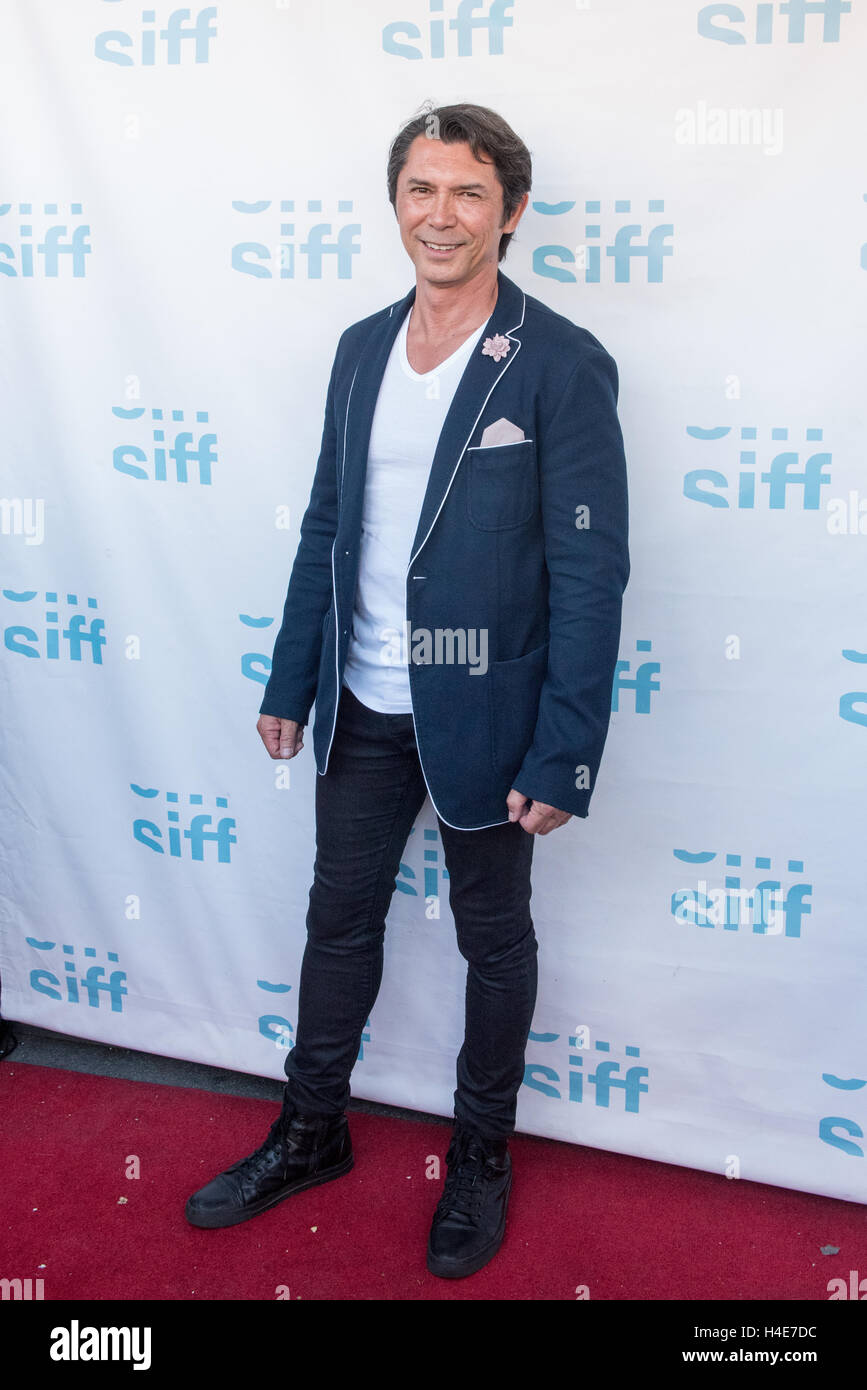 Lou Diamond Phillips besucht die Seattle International Film Festival (SIFF) roten Teppich Premiere des Films The Night Stalker am 4. Juni 2016 für die Seattle International Film Festival (SIFF) in Seattle, Washington. Stockfoto