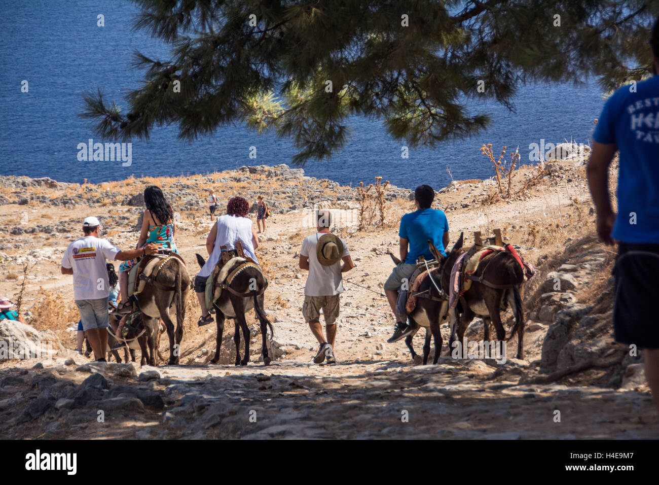 Lindos, Touristen auf doppelte Steigung Stockfoto