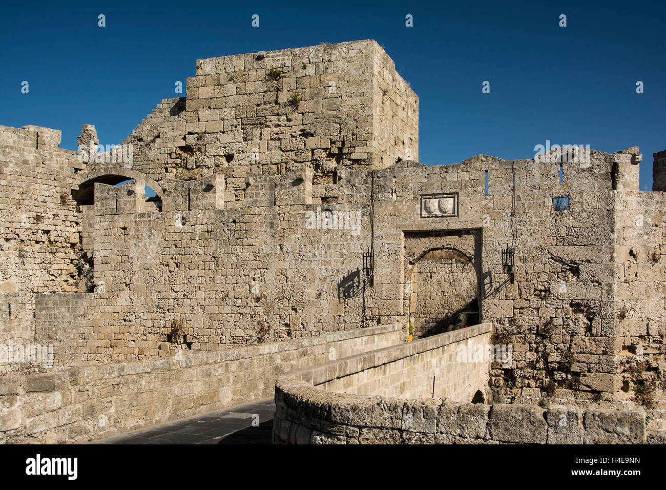 Rhodos, Stadtmauer mit Bastei Stockfoto