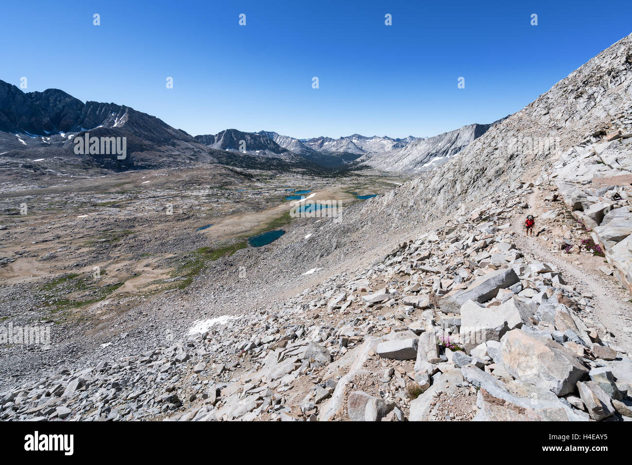 Auf dem Gipfel am Mather Pass auf John Muir Trail Sierra Nevada Mountains, Kalifornien, Vereinigte Staaten von Amerika, Nordamerika Stockfoto