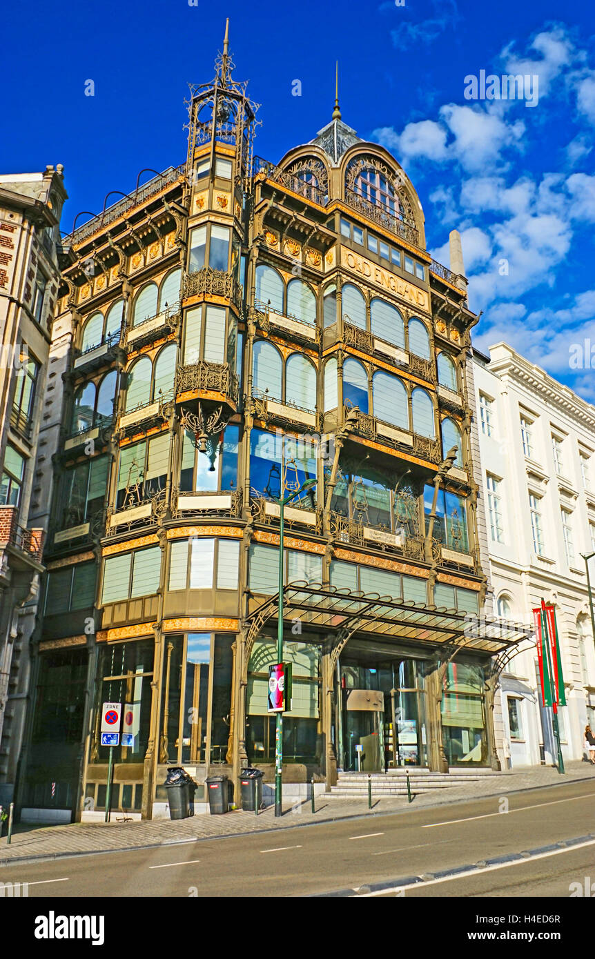 Das Musical Instrument Museum, befindet sich im ehemaligen Old England-Kaufhaus auf der Coudenberg-Straße Stockfoto