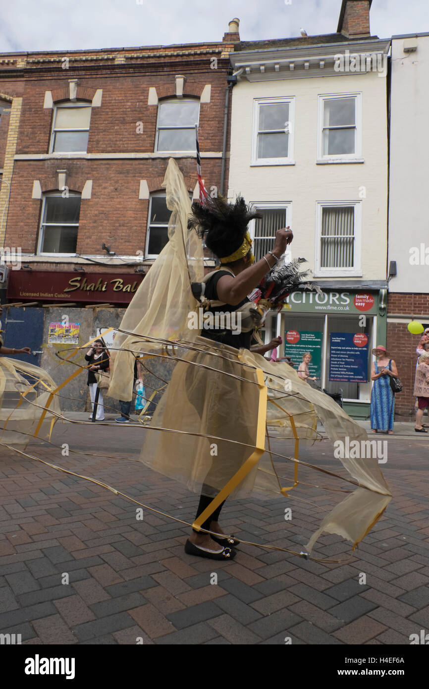 Karnevalszug in Westgate Street, Gloucester Stockfoto Karnevalszug in Westgate Street, Gloucester Stockfoto