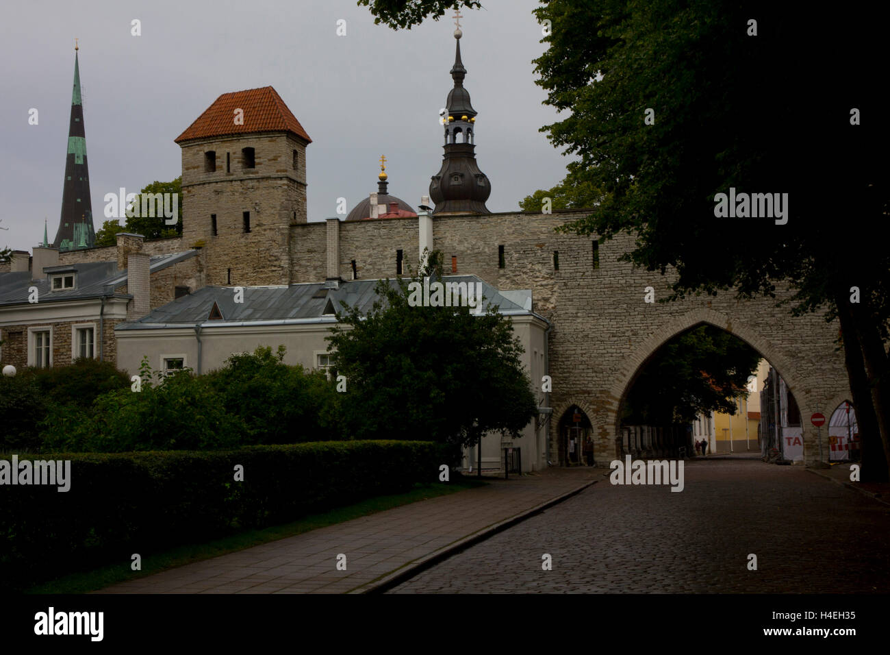 Tallinn wird oft als zitiert, der am besten erhaltenen mittelalterlichen Altstadt in ganz Europa.  Tallinn, Estland. Stockfoto