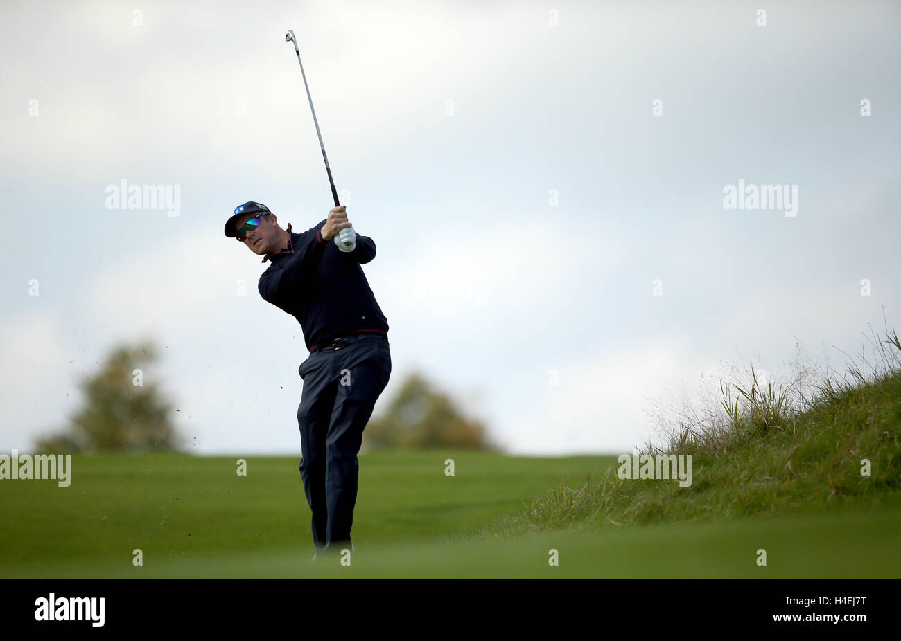 Finnlands Mikko Ilonen auf dem 11. Loch während des dritten Tages der British Masters at the Grove, Chandler's Cross. DRÜCKEN SIE VERBANDSFOTO. Bilddatum: Samstag, 15. Oktober 2016. Siehe PA Story Golf British. Bildnachweis sollte lauten: Steven Paston/PA Wire. EINSCHRÄNKUNGEN: Die Nutzung unterliegt Einschränkungen. Nur für redaktionelle Zwecke. Keine kommerzielle Nutzung. Weitere Informationen erhalten Sie unter +44 (0)1158 447447. Stockfoto