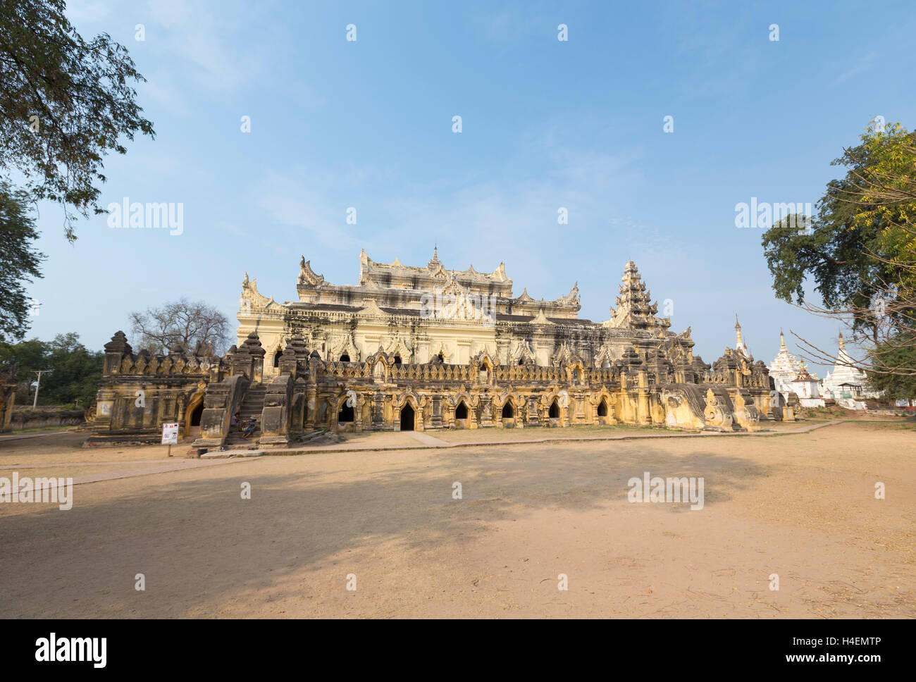 Maha Aungmye Bonzan Kloster, auch bekannt als Kyuang "OK", Inwa, Mandalay, Myanmar Stockfoto