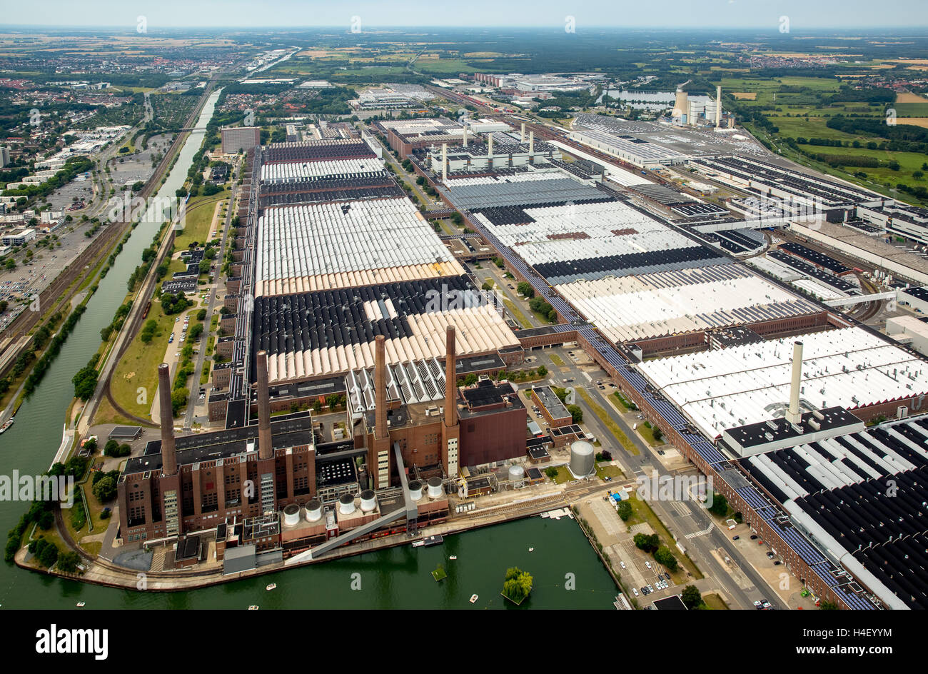 Luftaufnahme, Volkswagenwerk mit Heizwerk VW Südstraße, Niedersachsen, Deutschland Stockfoto