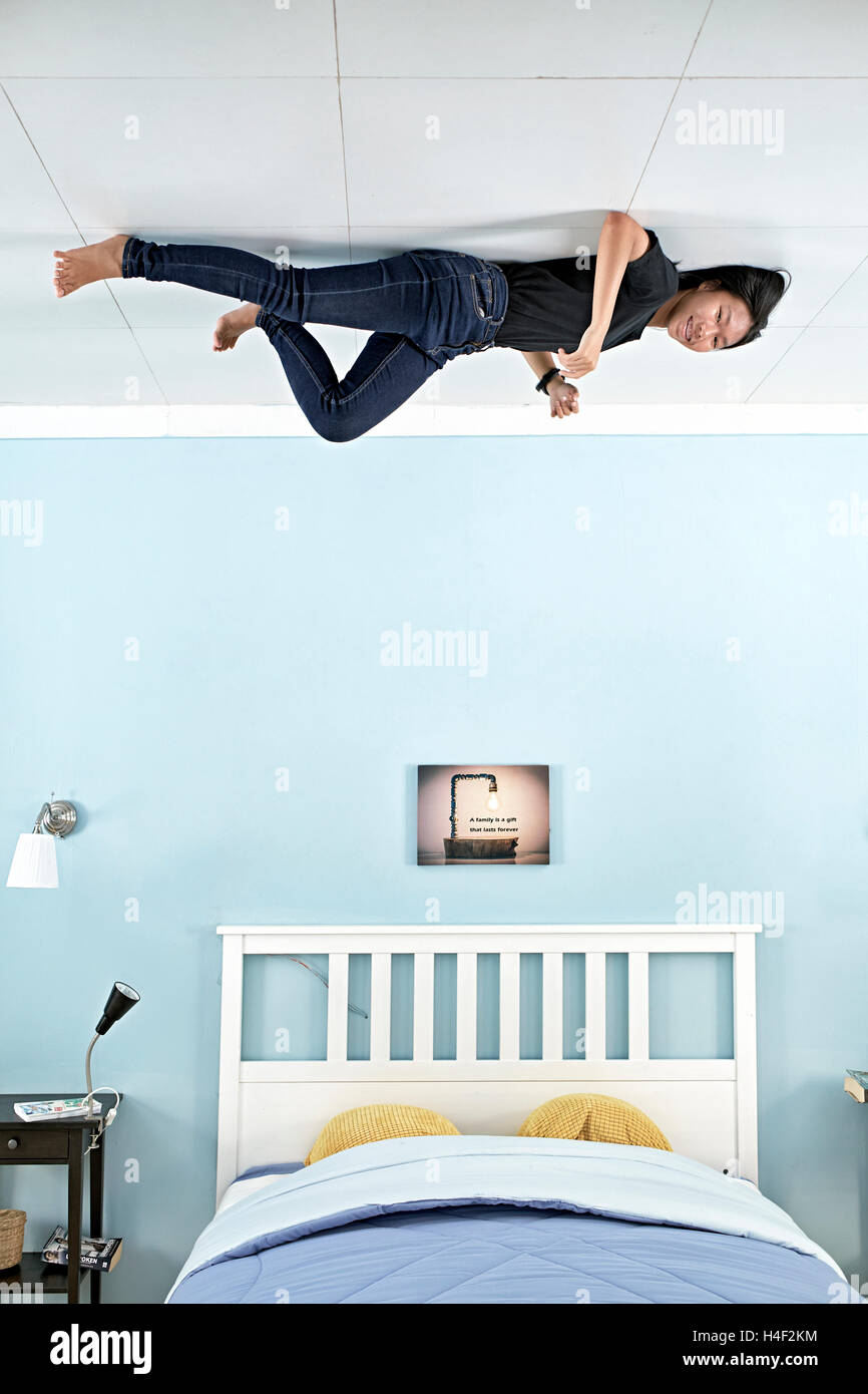 Teenager Thai Madchen Die Eine Schone Zeit Im Upside Down