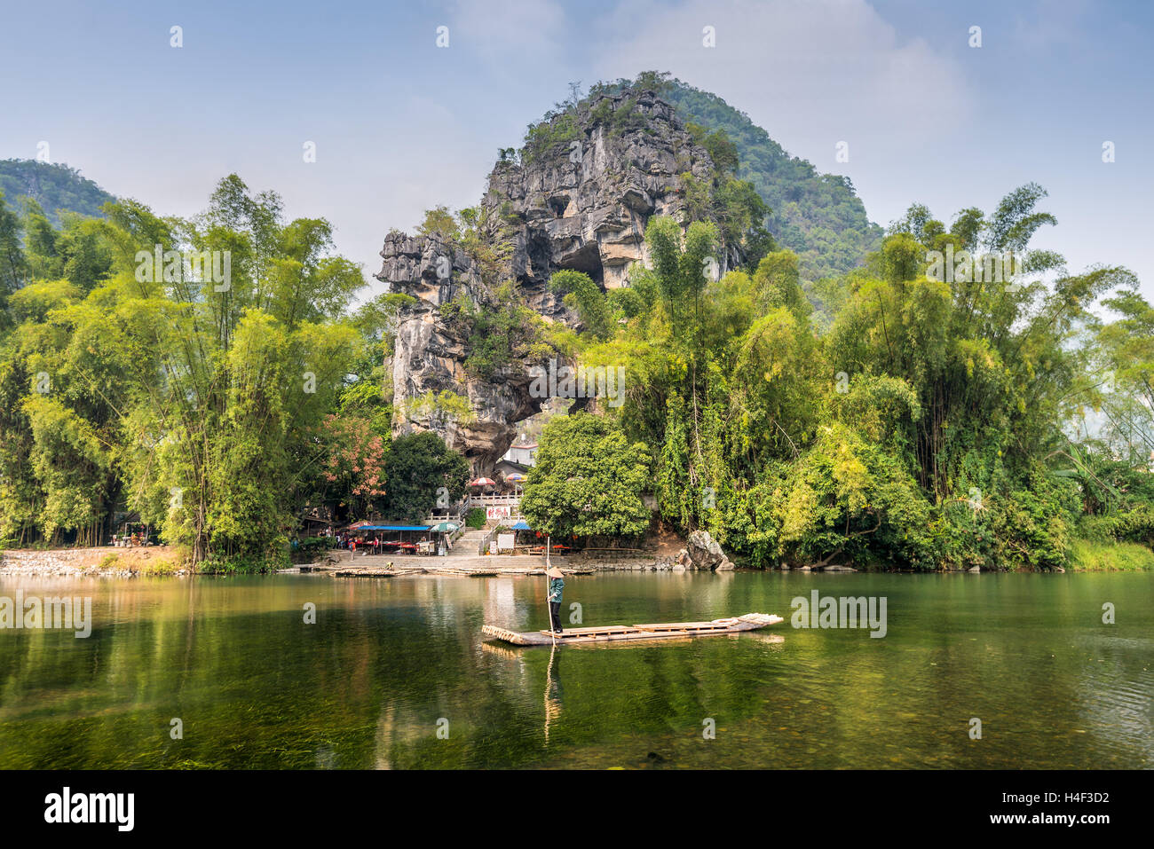 Die Kalksteine Hügel in der Nähe des Banyan Tree Park im Chuanyan Village, Yangshuo County Stockfoto