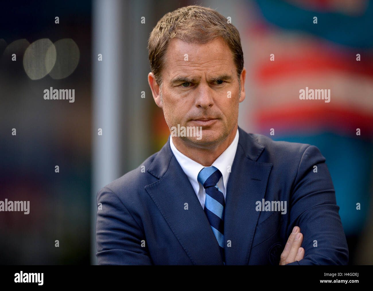 Mailand, Italien, 16. Oktober 2016: Frank de Boer blickt auf in die Serie A Fußballspiel zwischen FC Internazionale und Cagliari Calcio. Bildnachweis: Nicolò Campo/Alamy Live-Nachrichten Stockfoto