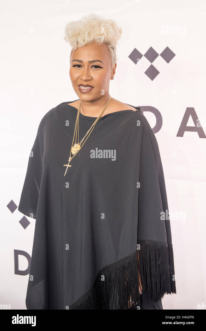 Emeli Sande kommt auf den roten Teppich bei Gezeiten X: 1015-Benefiz-Konzert in Barclays Center im 15. Oktober 2016 in New York City, New York. Stockfoto